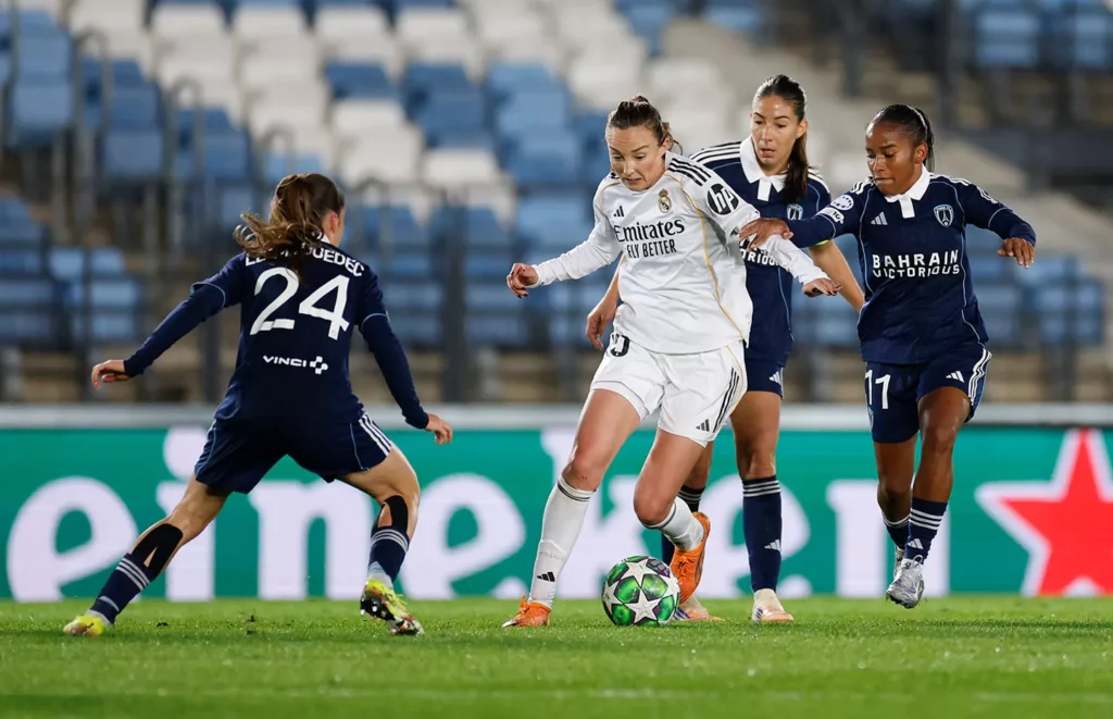 Caroline Weir, durante el partido de esta temporada entre Real Madrid y París FC.