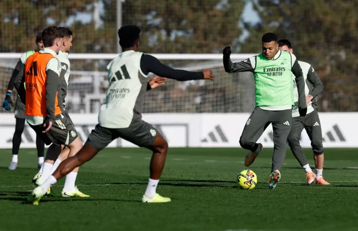 Posible alineación del Real Madrid ante el Deportivo Alavés: ¿Valdepeñas titular? Posible alineación del Real Madrid ante el Deportivo Alavés: ¿Valdepeñas titular?