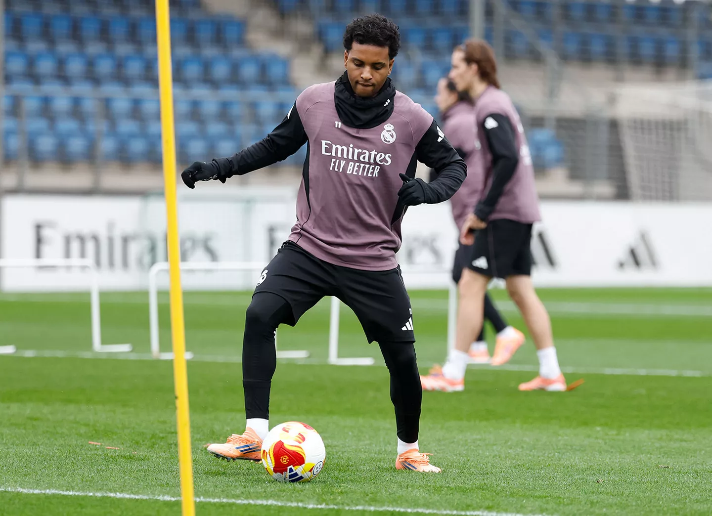 Rodrygo se entrena con el Real Madrid antes de visitar Talavera de la Reina en Copa del Rey.