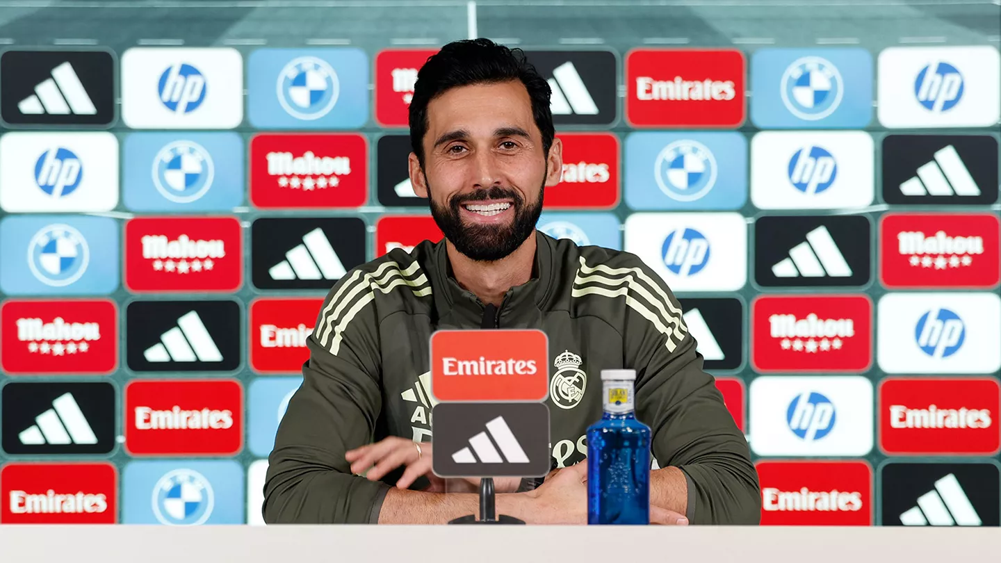 Arbeloa habla por primera vez: «Estaré aquí hasta que el Real Madrid quiera, esta es mi casa y así lo siento» Álvaro Arbeloa, en su primera rueda de prensa como entrenador del Real Madrid.