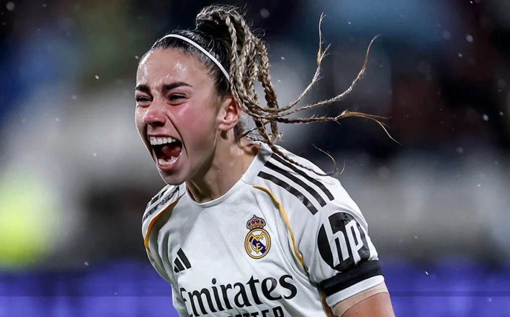 Athenea celebra su gol contra el Atlético en las semifinales de la Supercopa de España 2026.