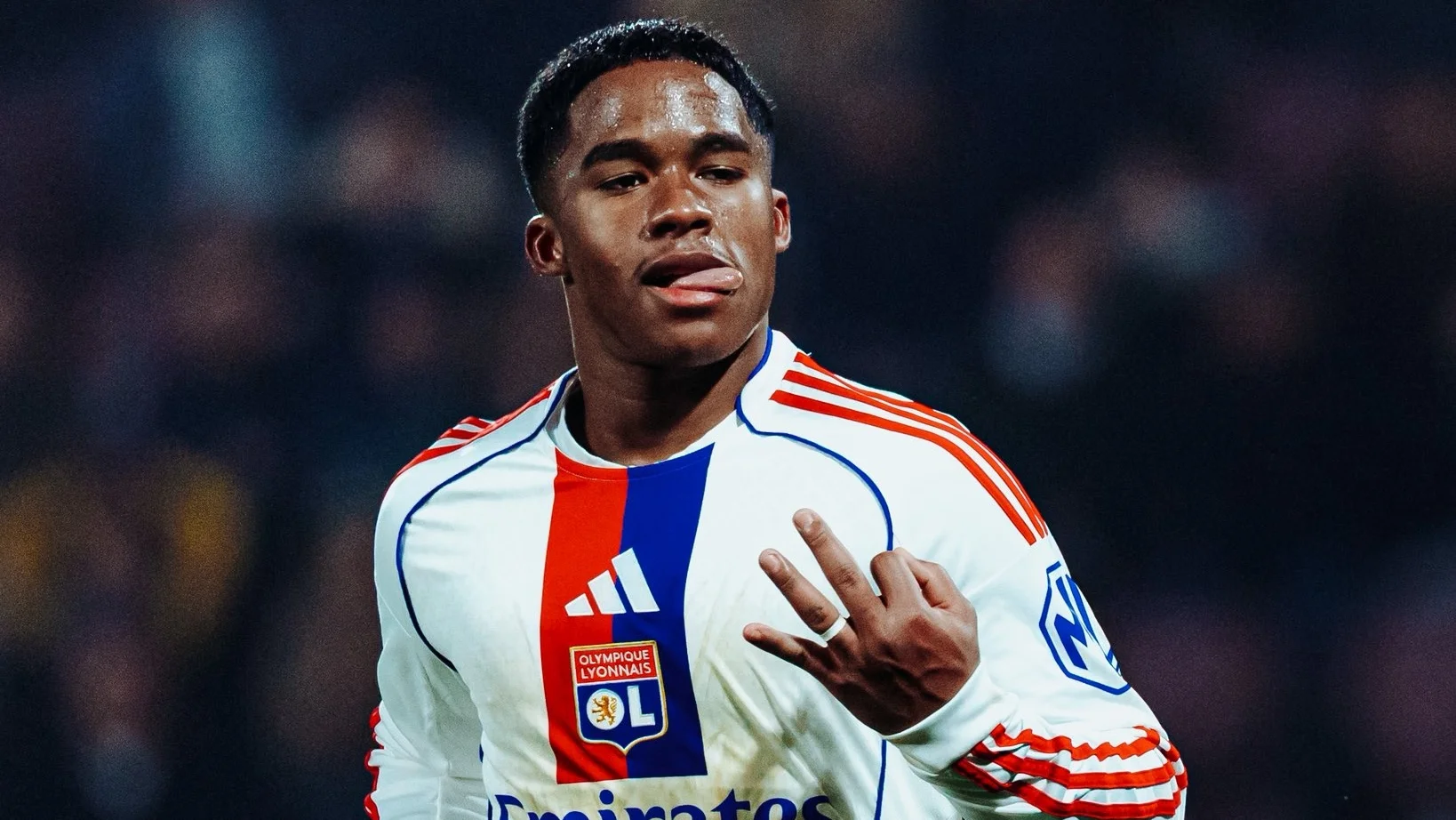 Endrick celebra su primer hat-trick en su cesión en el Olympique de Lyon.