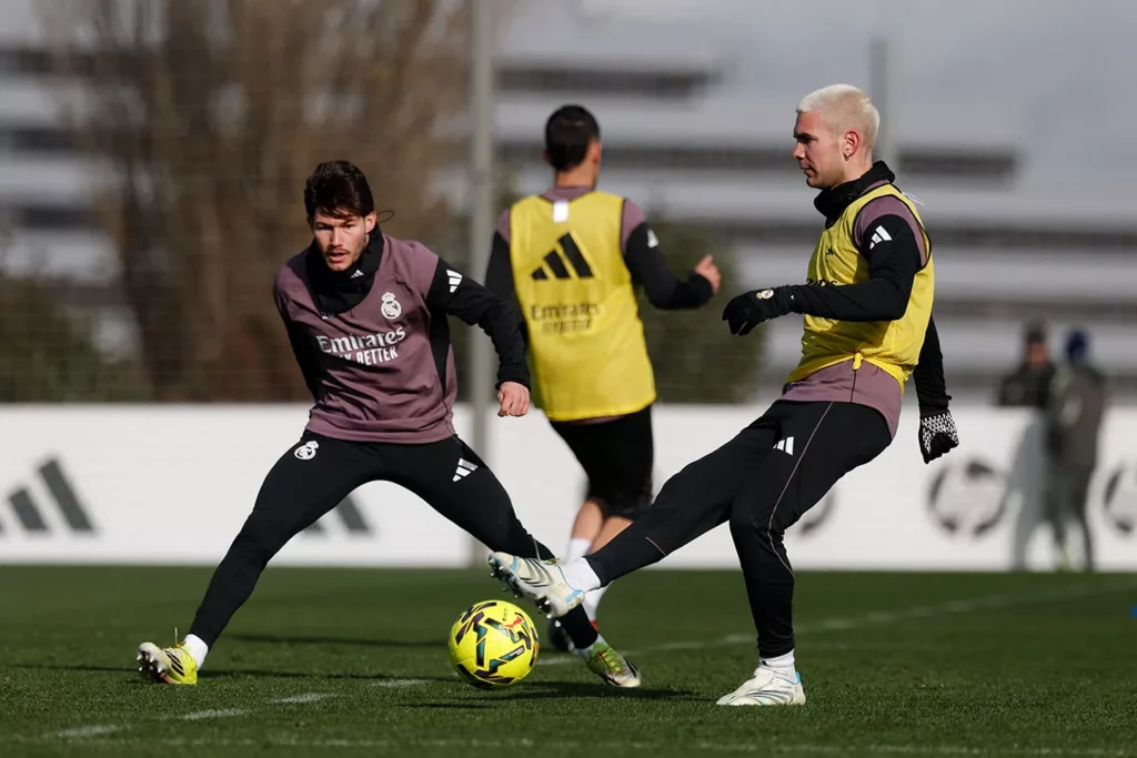 Mastantuono, durante el último entrenamiento antes del partido entre Real Madrid y Villarreal.