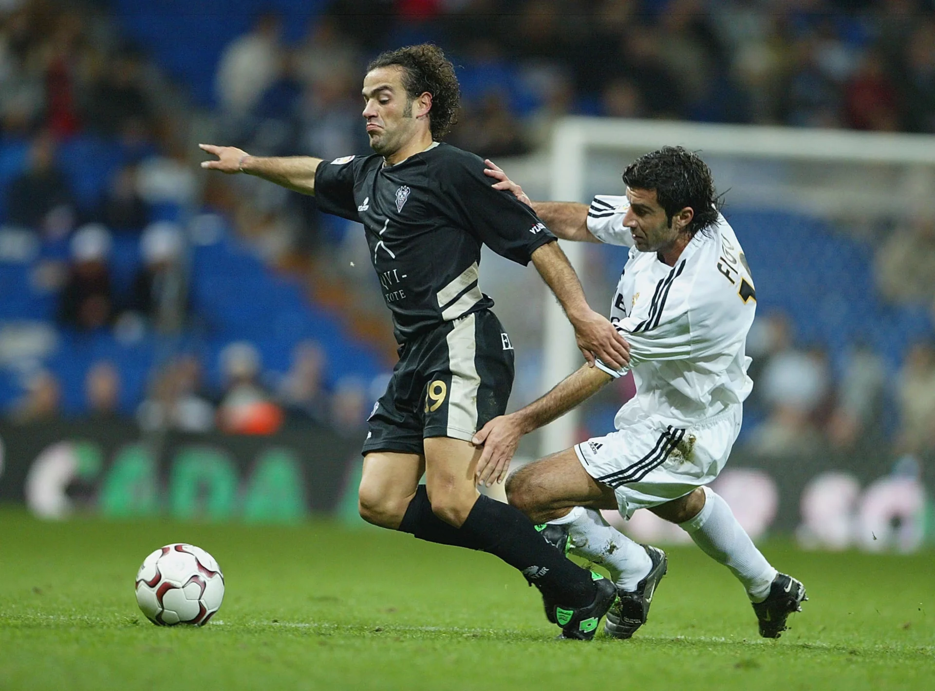 El Real Madrid vuelve al Carlos Belmonte 20 años después Imagen de archivo de un enfrentamiento entre Albacete y Real Madrid.