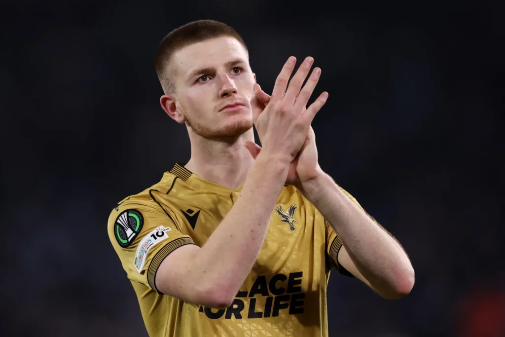 Adam Wharton, del Crystal Palace, es uno de los centrocampistas candidatos a fichar por el Real Madrid en el próximo mercado.