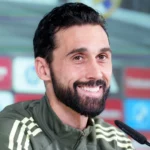 Arbeloa, contundente: «Con Carvajal me gusta hablar siempre y cada vez está más cerca de jugar»