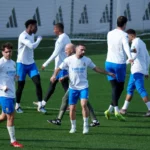 Huijsen sigue sin entrenar y apunta a ser baja ante el Benfica