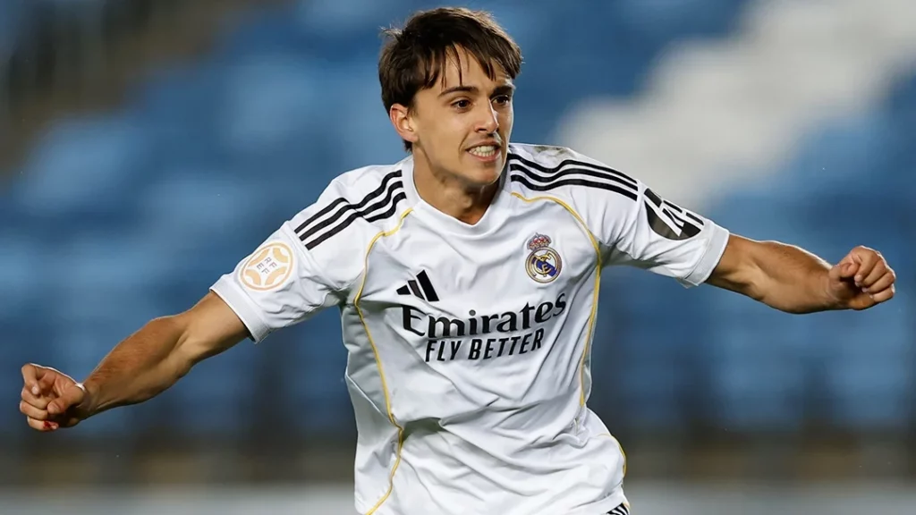 Pol Fortuny celebra durante la victoria del Real Madrid Castilla ante el Bilbao Athletic.