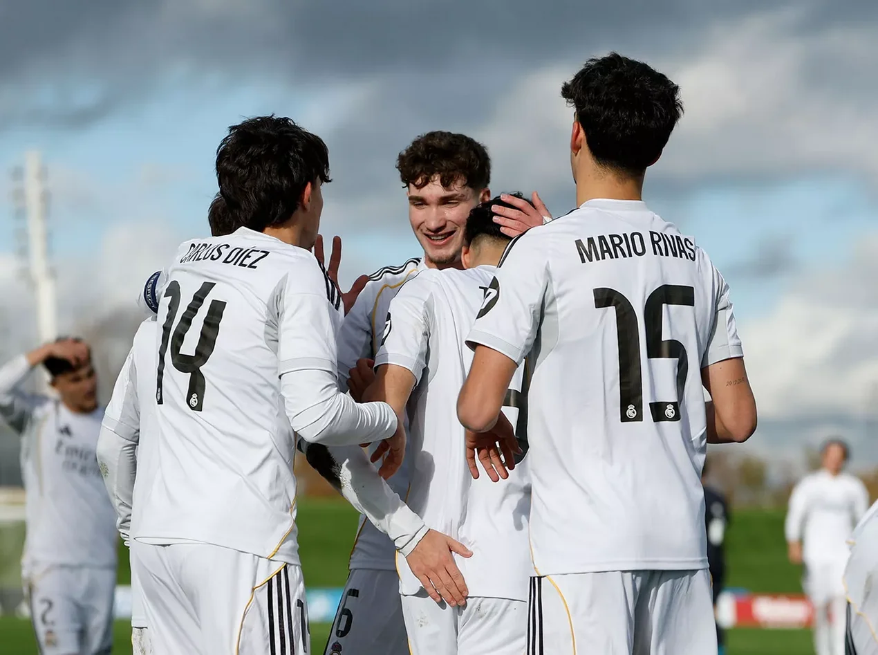 Los jugadores del Real Madrid Juvenil celebran un gol en la Youth League.
