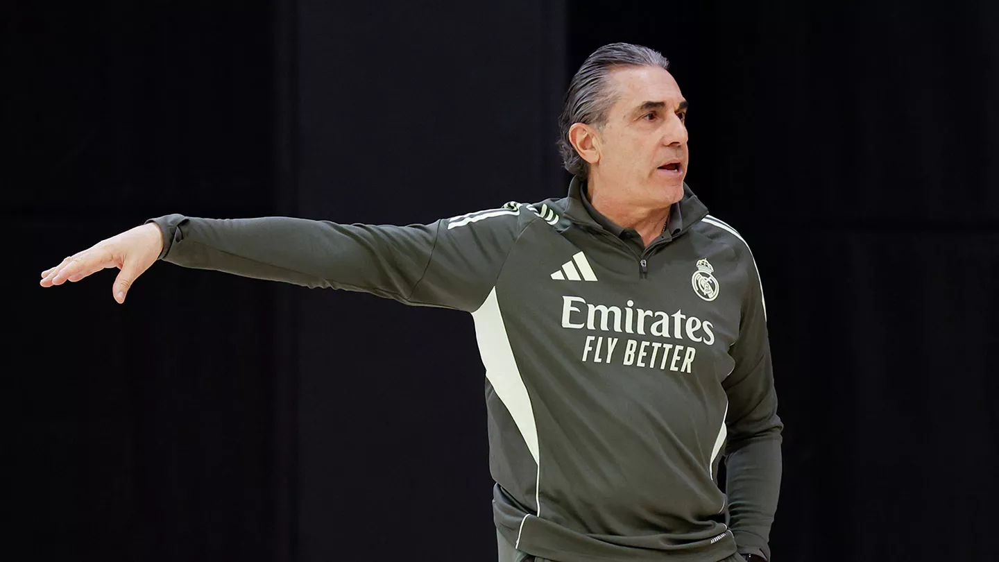 Scariolo: «Jugar contra Valencia Basket en Valencia es una de las tareas más duras para cualquier equipo»