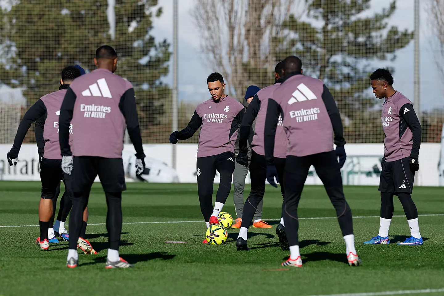 Trent Alexander-Arnold apunta a estar disponible para la visita del Real Madrid a Mestalla.