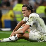 Álvaro Carreras, baja inesperada para la ida contra el Manchester City