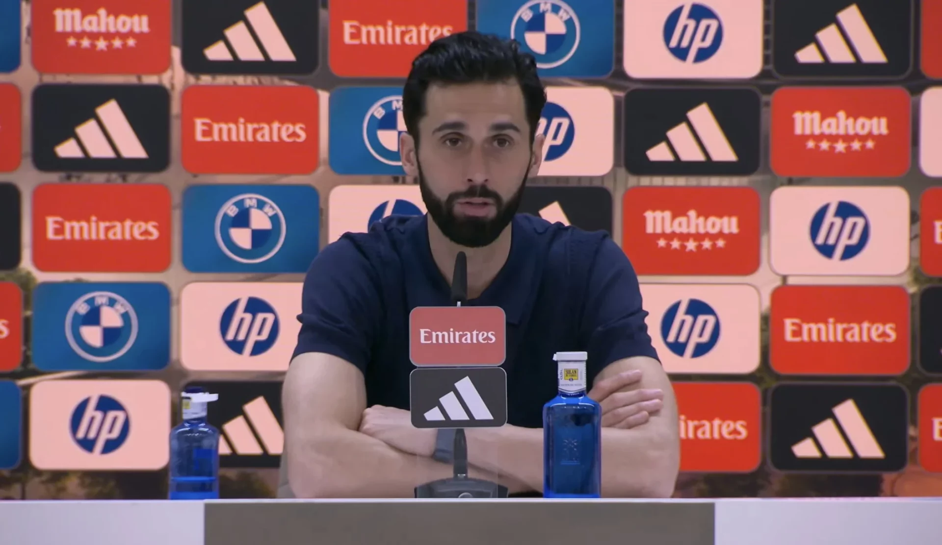 Arbeloa: «Estamos en una evolución constante» Álvaro Arbeloa en la rueda de prensa tras el partido entre Real Madrid y Atlético