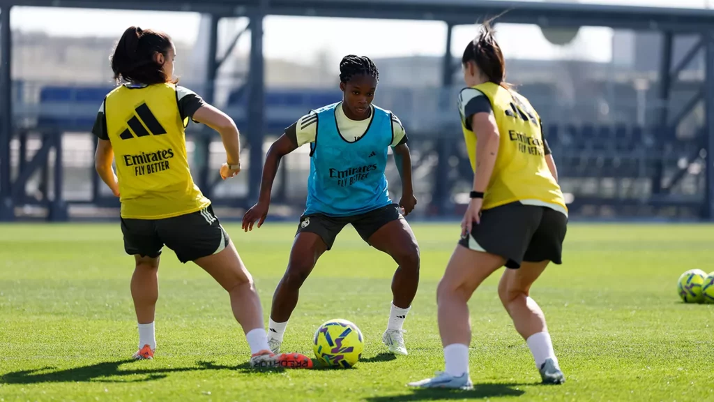 Linda Caicedo, durante un entrenamiento del Real Madrid Femenino.