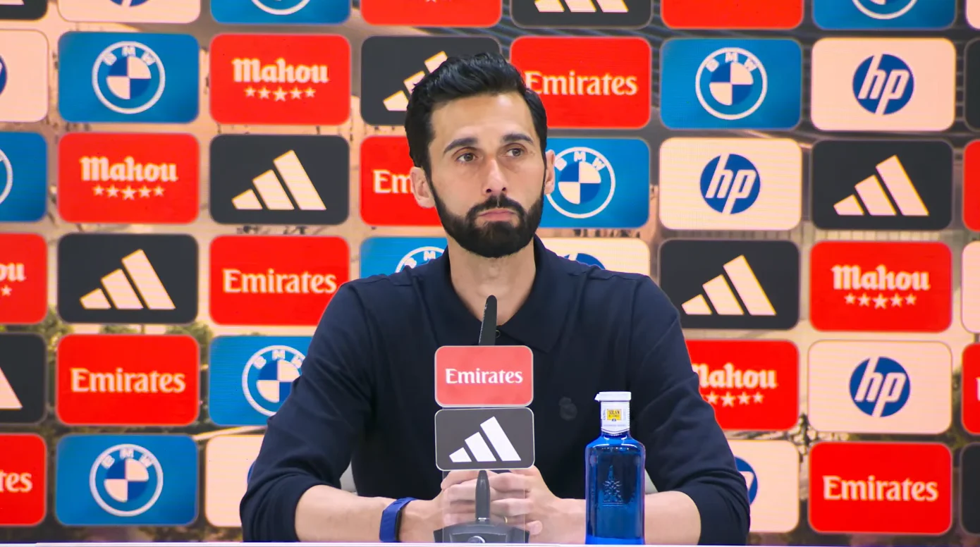 Álvaro Arbeloa en la rueda de prensa tras la victoria del Real Madrid contra el Alavés.