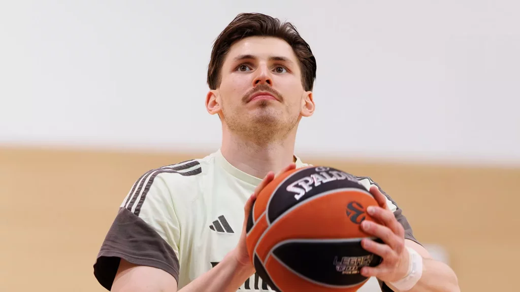 David Krämer se entrena con el Real Madrid antes de enfrentarse a MoraBanc Andorra.