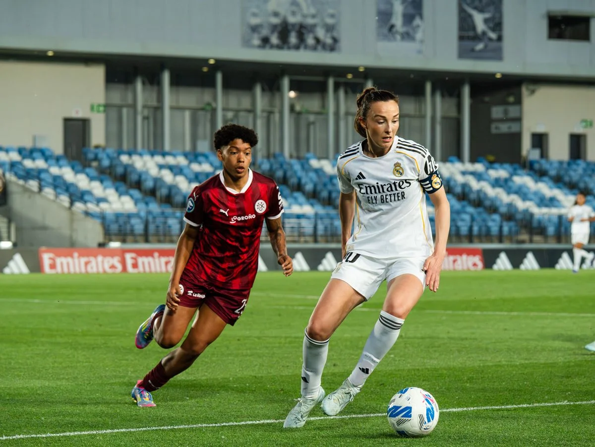 Caroline Weir durante el empate entre Real Madrid Femenino y DUX Logroño