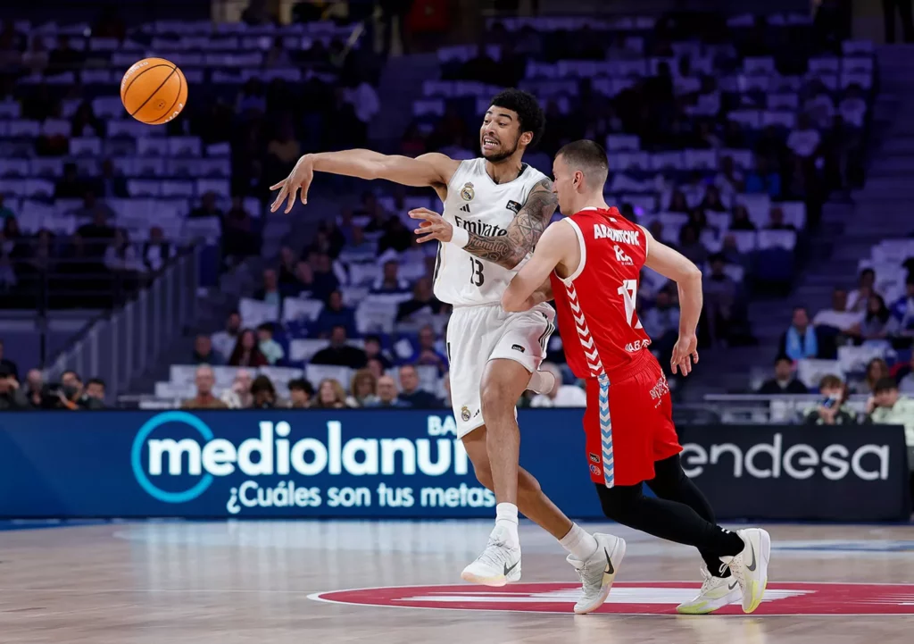Izan Almansa emerge como opción en el puesto de pívot ante las lesiones del Real Madrid para la Final Four de la Euroliga.