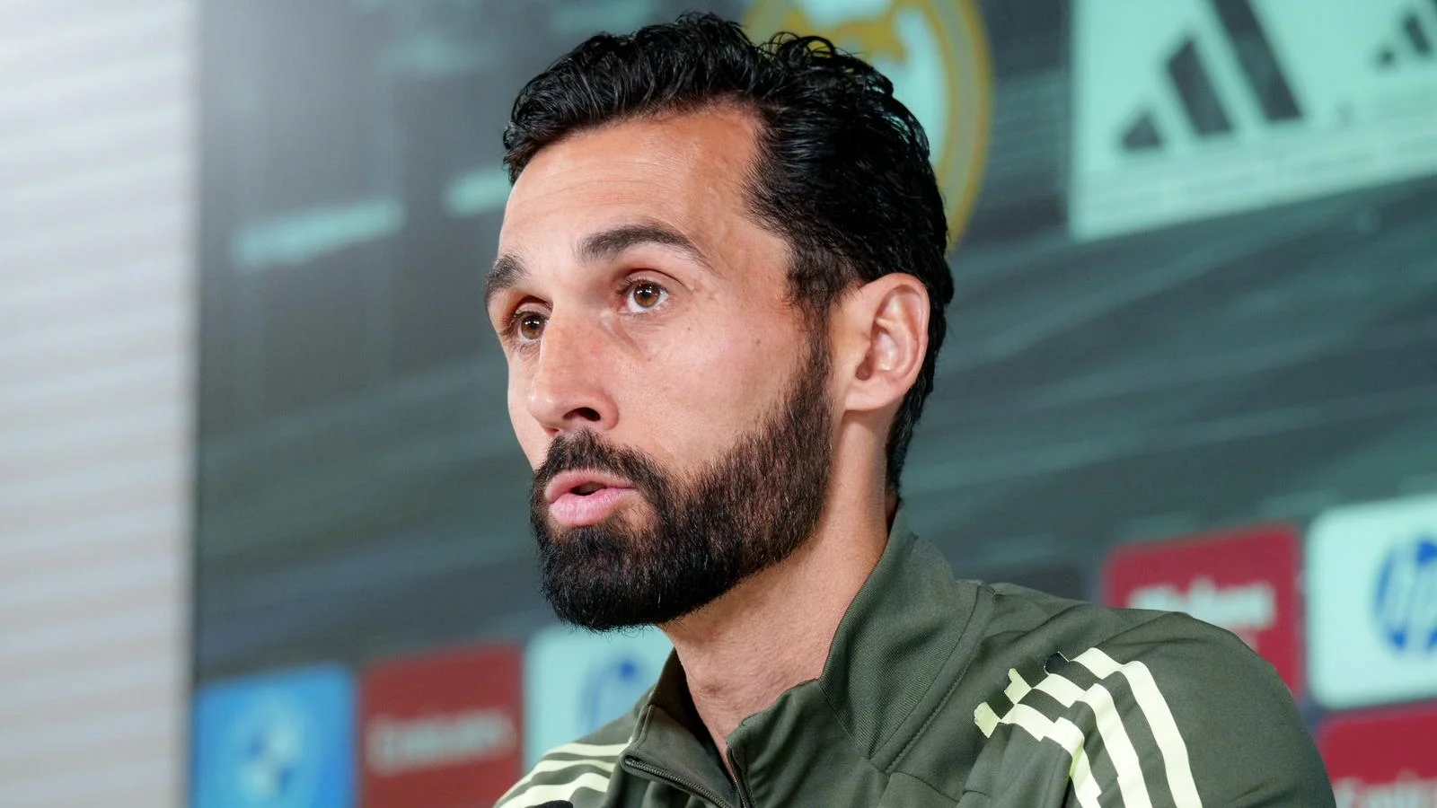 Álvaro Arbeloa habla de Florentino Pérez y el trato al Real Madrid