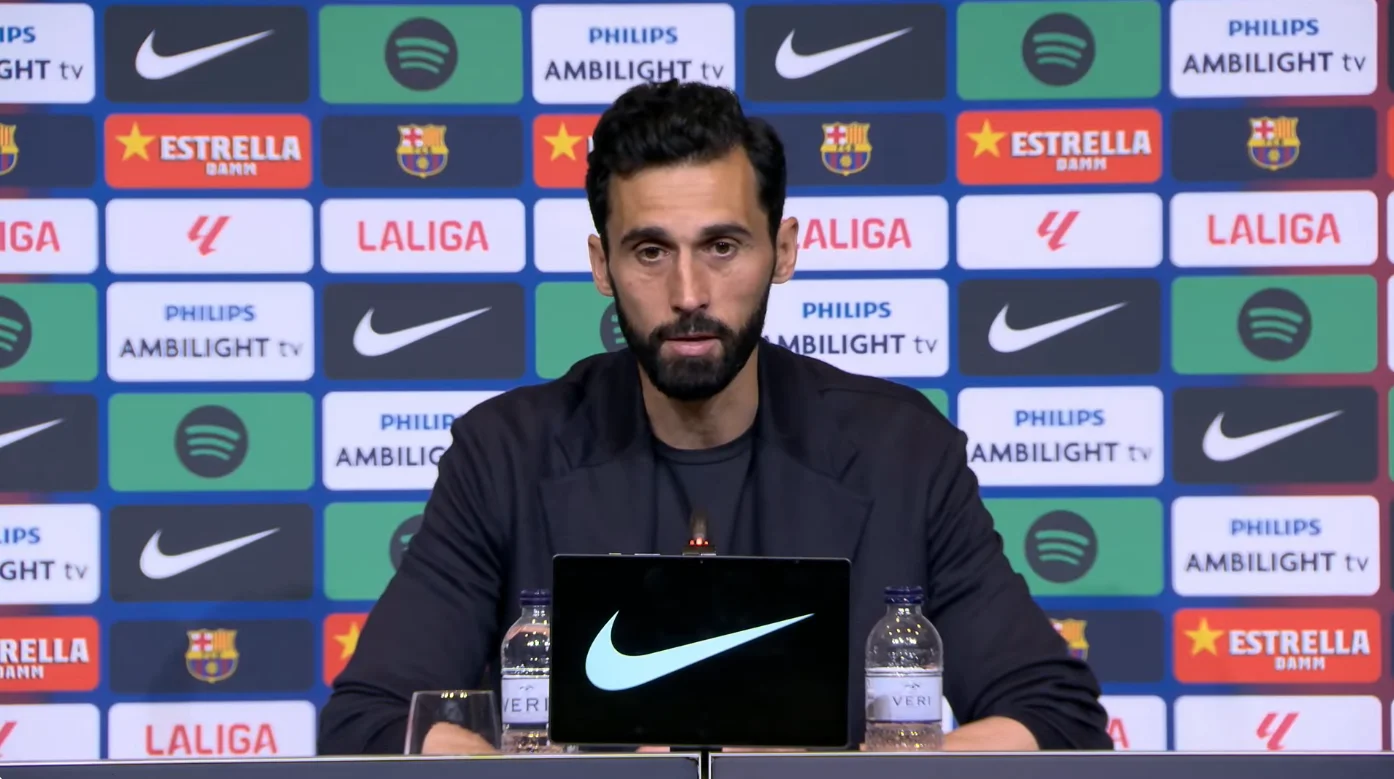 Álvaro Arbeloa durante la rueda de prensa tras la derrota del Real Madrid en el Clásico del Camp Nou.