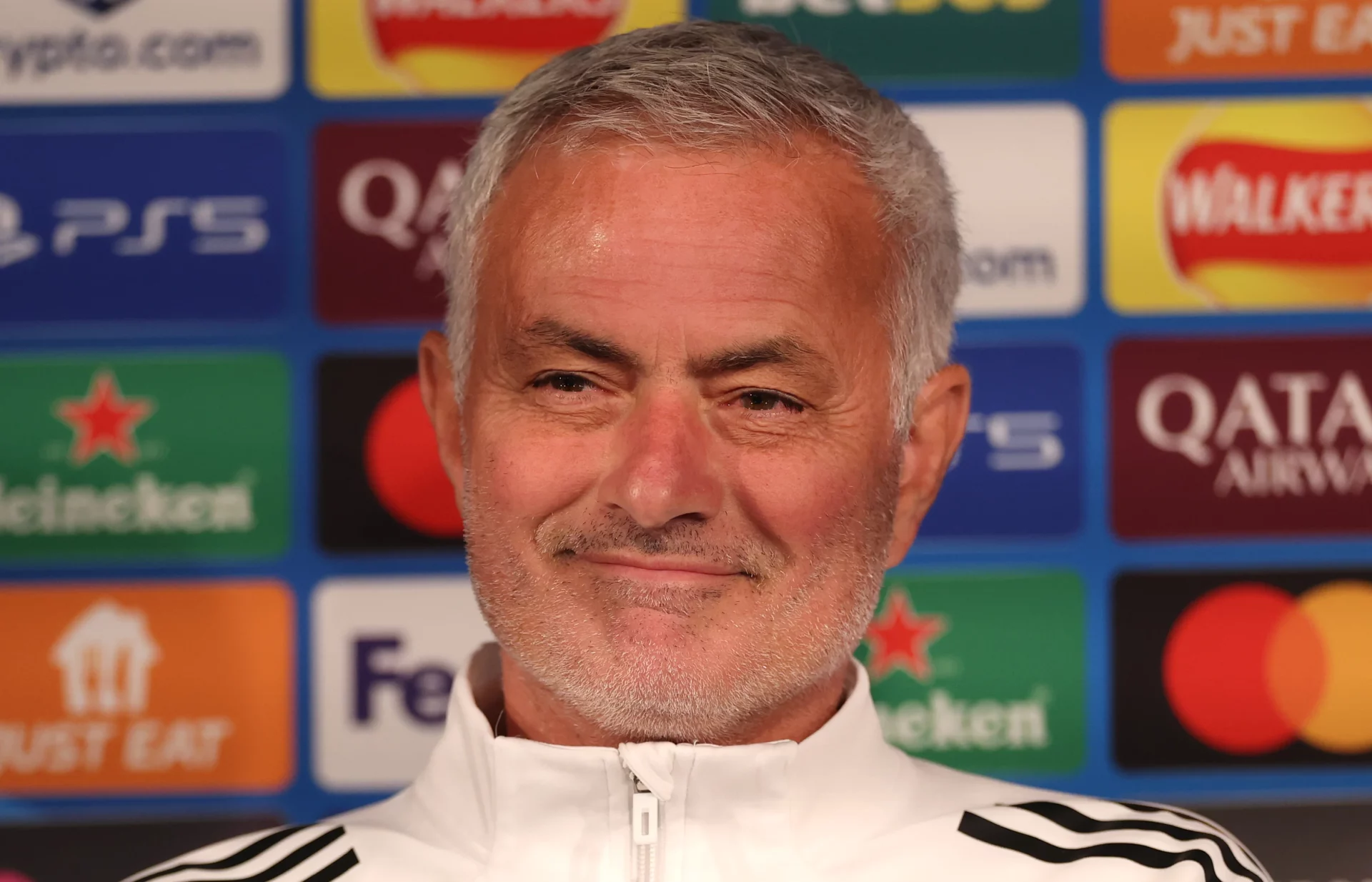 Oficial: José Mourinho vuelve al Real Madrid José Mourinho antes de su regreso como entrenador al Real Madrid.