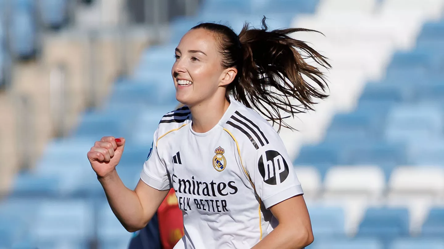 Caroline Weir celebra un gol con la camiseta del Real Madrid.