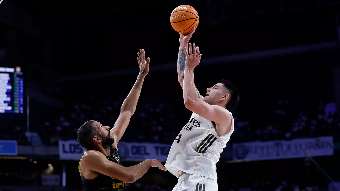 Real Madrid 97-98 La Laguna Tenerife: Contra las cuerdas
