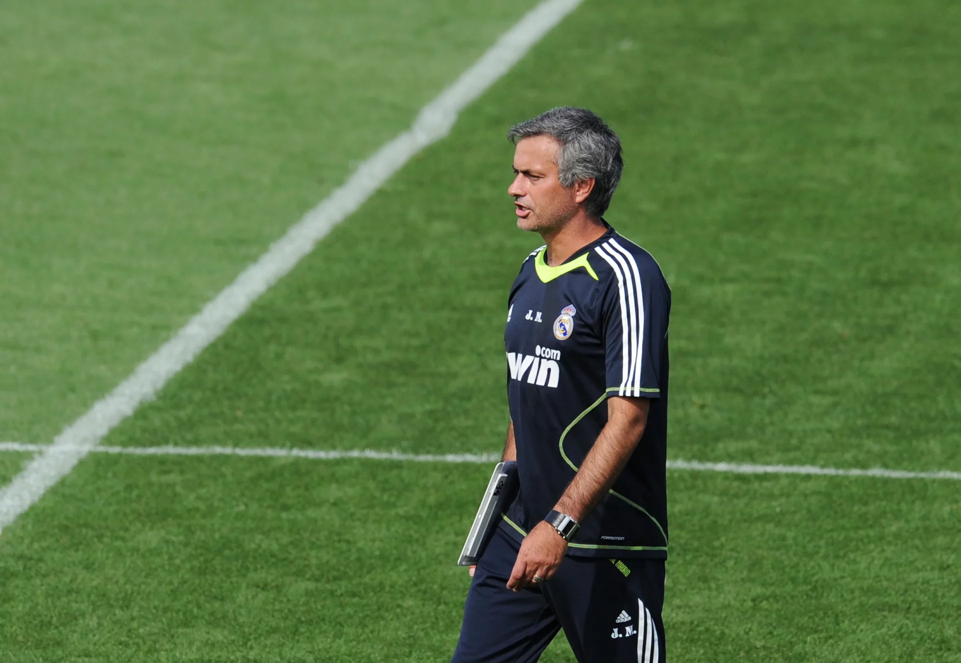 José Mourinho, durante un entrenamiento de pretemporada del Real Madrid en Valdebebas