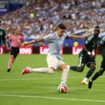 La Uruguay de Valverde se estrella contra el muro árabe