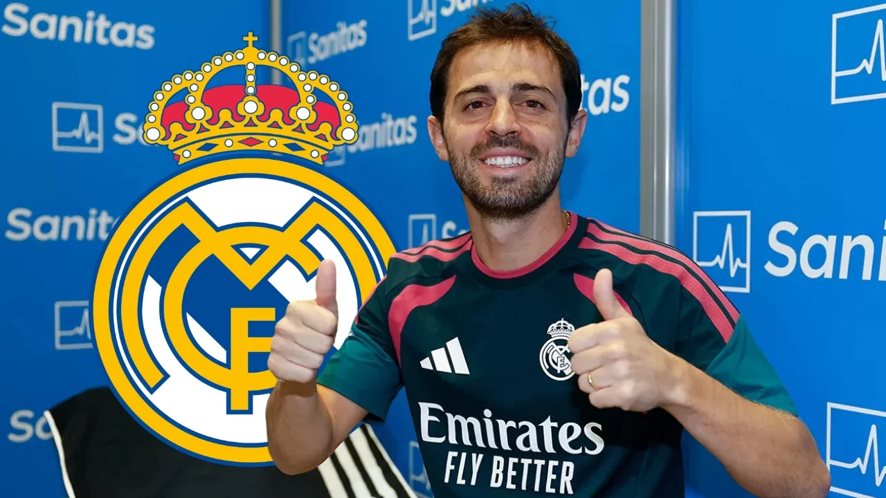 Bernardo Silva: «Al Real Madrid es imposible no decirle que sí» Bernardo Silva, junto al escudo del Real Madrid, en su primer reconocimiento médico.