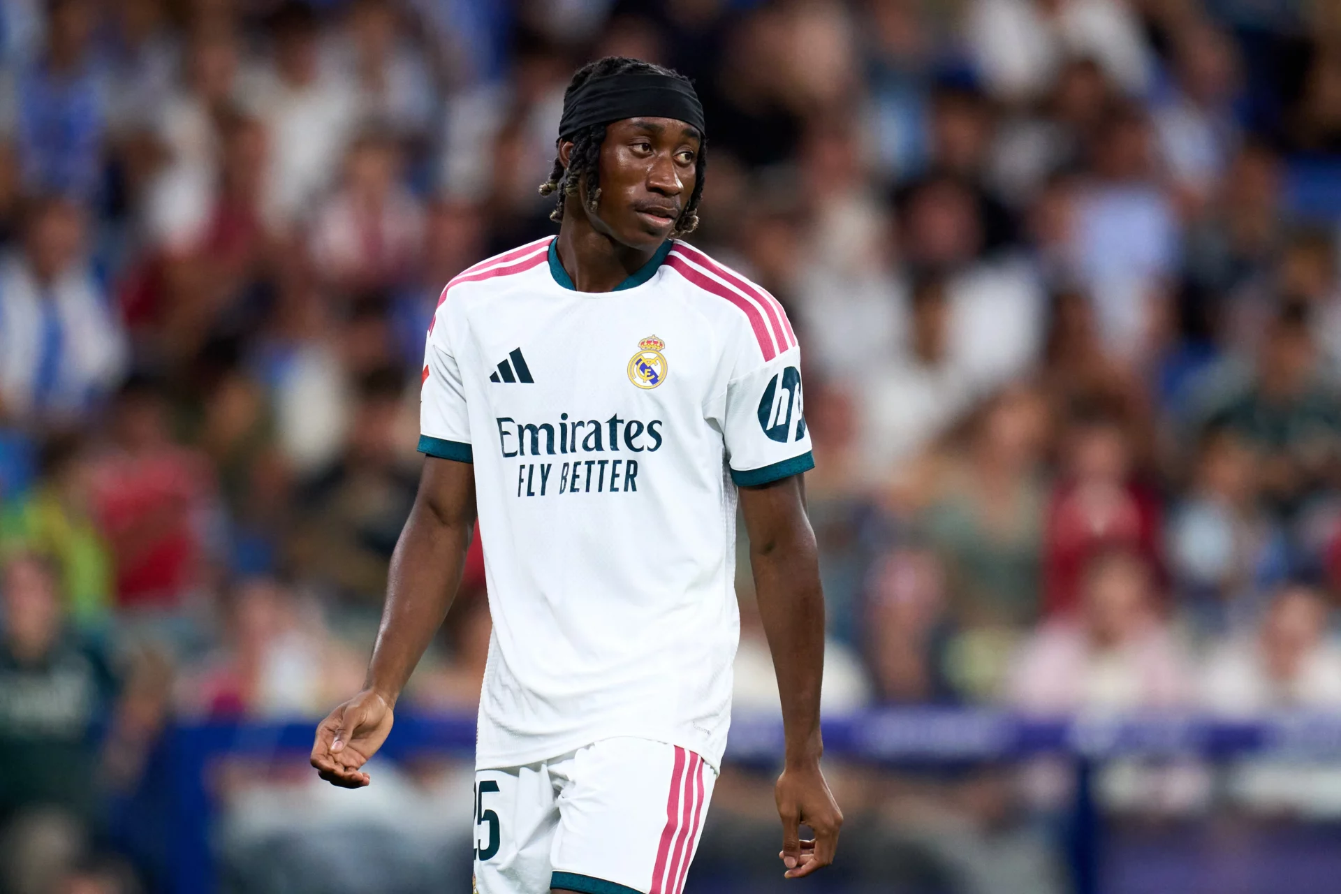 Posible alineación del Real Madrid ante la Real Sociedad: Güler y Diomande luchan por un puesto Yan Diomande, durante su debut con el Real Madrid en LaLiga.