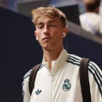 Huijsen gana hechuras