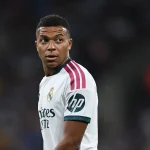 Leve lesión de Mbappé: podrá jugar ante el Villarreal