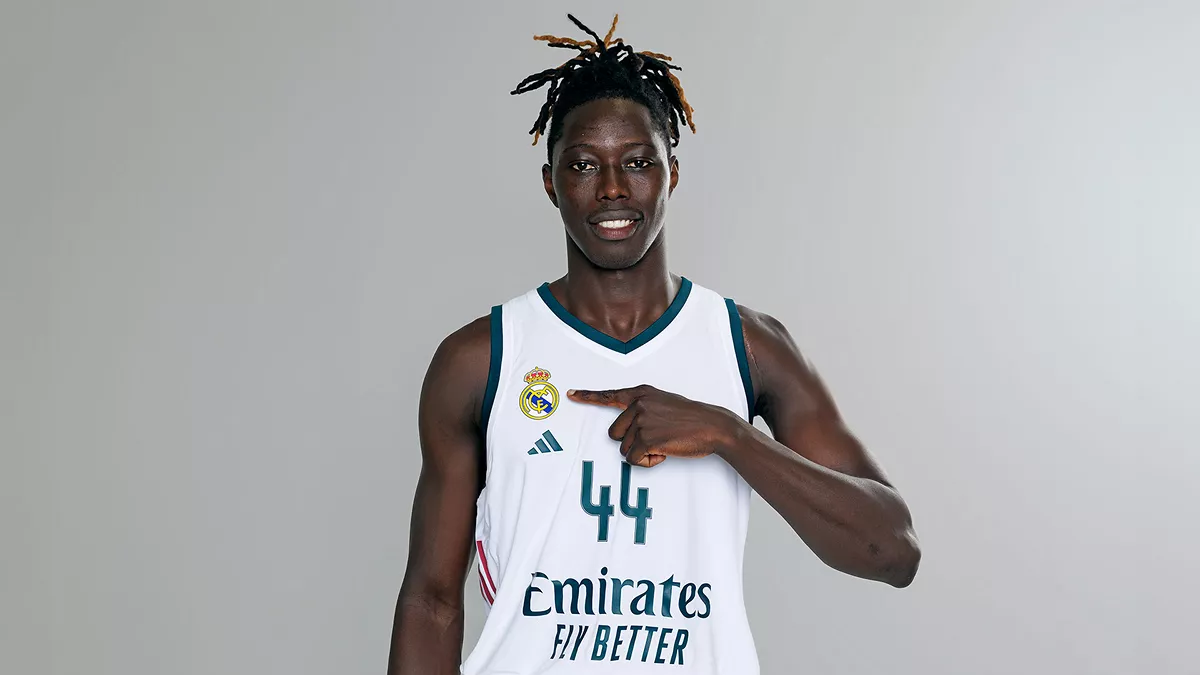Oficial: Eli Jhon Ndiaye vuelve al Real Madrid