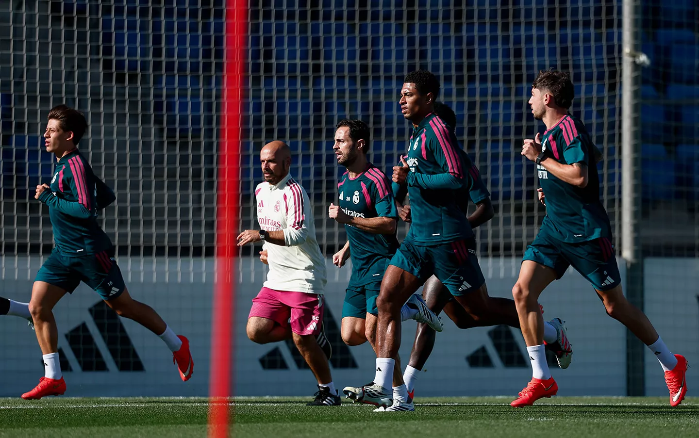 Tchouaméni continúa sin entrenar con el grupo antes de recibir al Málaga Jugadores del Real Madrid se entrenan en Valdebebas
