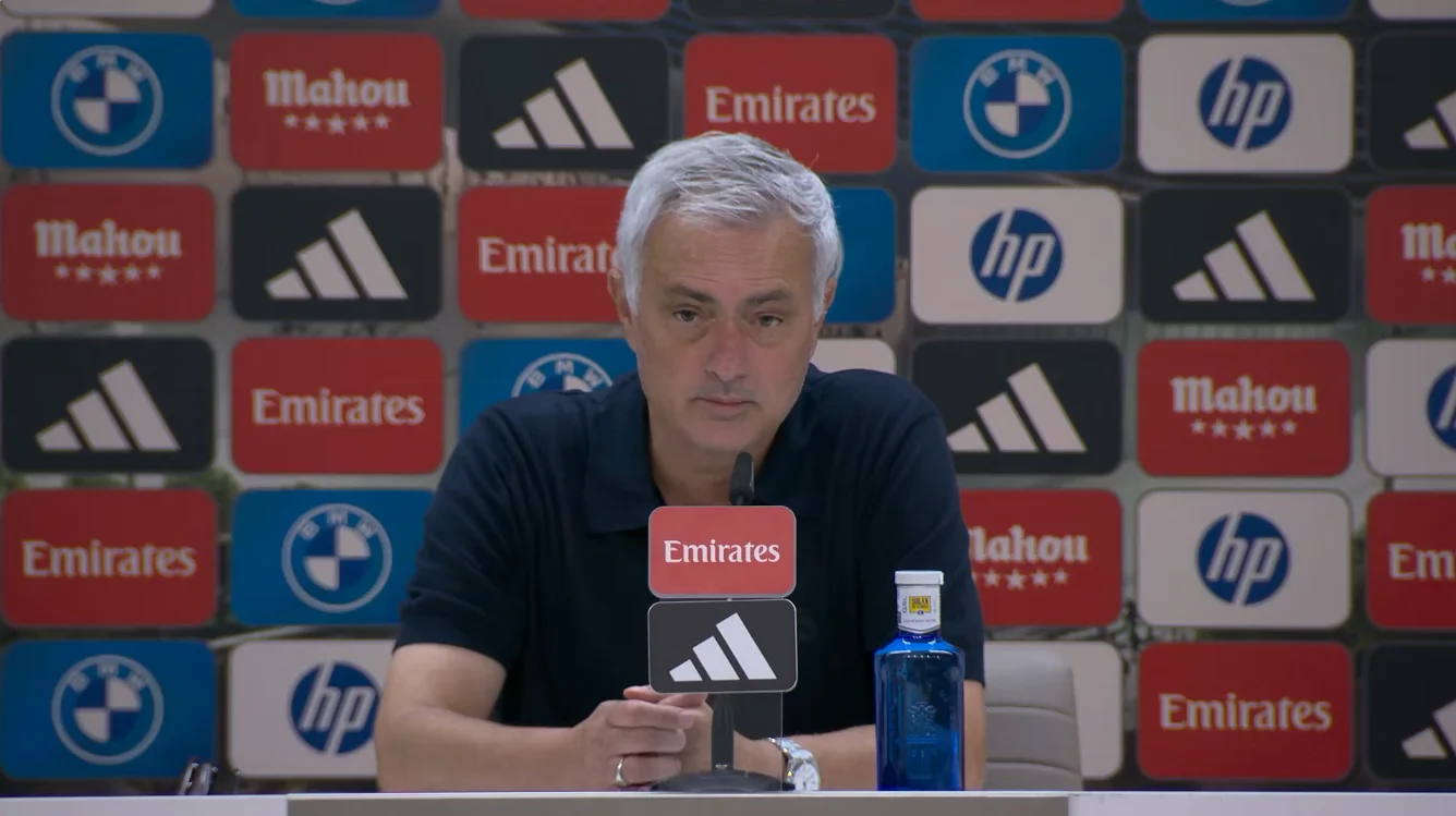 José Mourinho comparece en rueda de prensa tras la victoria del Real Madrid ante el Rayo.