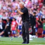 Mourinho: «Si un jugador del Real Madrid no cumple con los objetivos, no se le pitará porque estará en casa»