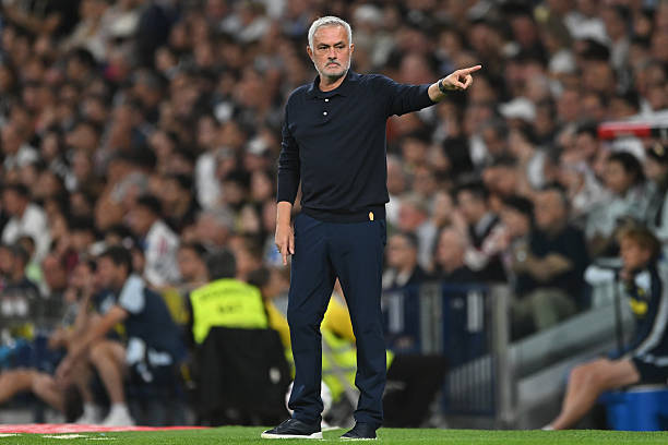 Mourinho, sobre el arbitraje: «Me fío de todos los árbitros» Mourinho, sobre el arbitraje: «Me fío de todos los árbitros»