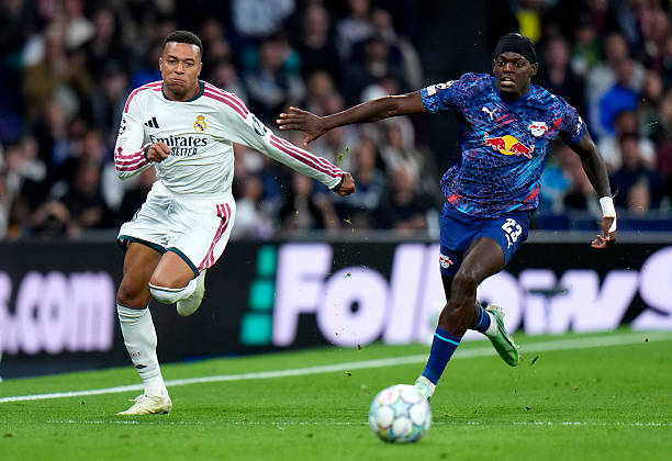 Mbappé a punto de entrar en el club de los 100 Mbappé a punto de entrar en el club de los 100
