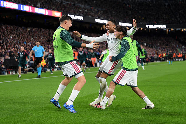 FC Barcelona 1-2 Real Madrid: Mbappé mantiene vivo el pulso por LaLiga en el Clásico FC Barcelona 1-2 Real Madrid: Mbappé mantiene vivo el pulso por LaLiga en el Clásico